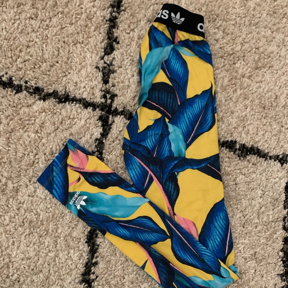 XS Adidas leggings